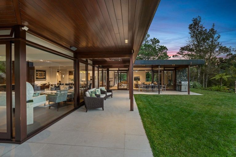 Photo of property in 20 Oscar Road, Greenhithe, Auckland, 0632