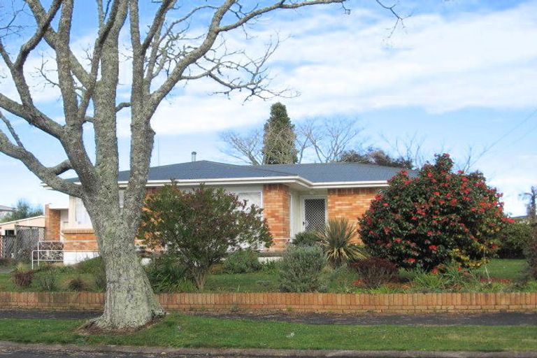 Photo of property in 14 Springfield Crescent, Enderley, Hamilton, 3214