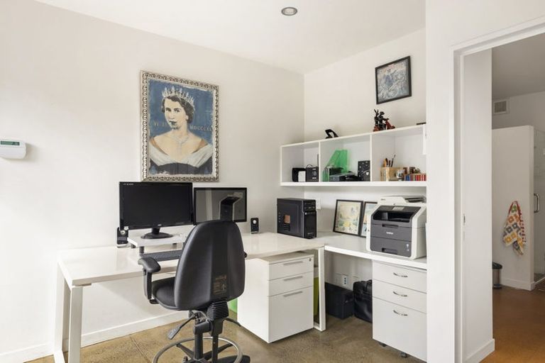 Photo of property in 22 High Street, Island Bay, Wellington, 6023