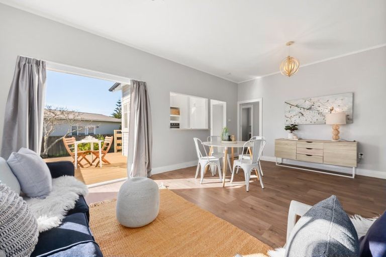 Photo of property in 5 York Street, Moera, Lower Hutt, 5010