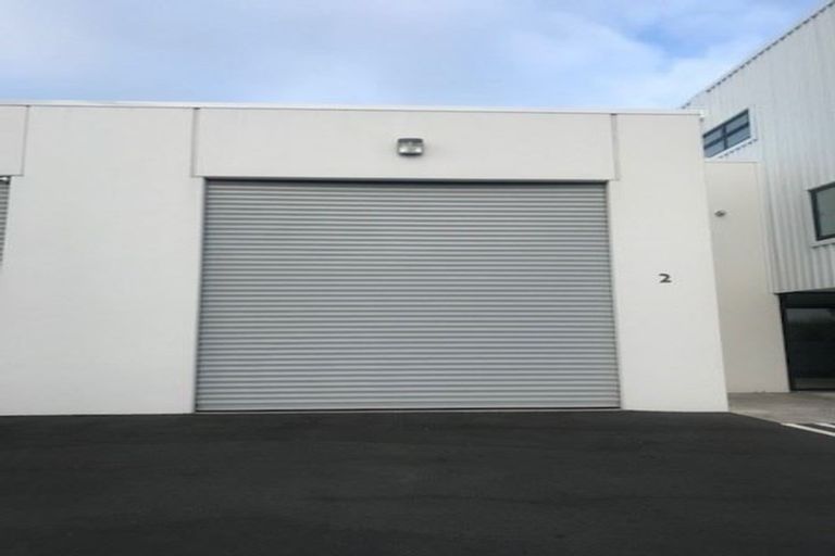 Photo of property in 2/86 Hurlstone Drive, Waiwhakaiho, New Plymouth, 4312