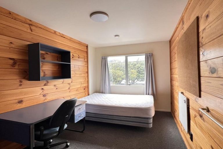 Photo of property in Basin Reserve Complex, 64/4 Sussex Street, Mount Cook, Wellington, 6021