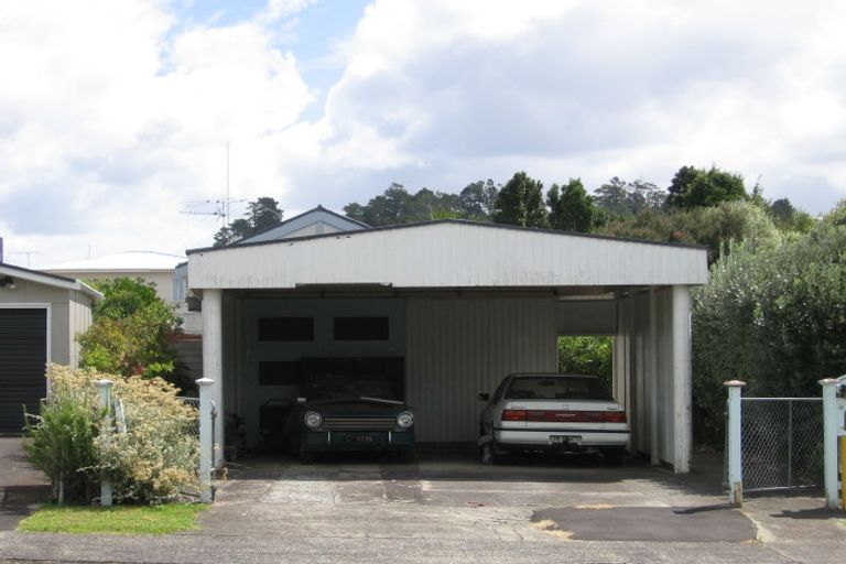 Photo of property in 14 Gazelle Avenue, Beach Haven, Auckland, 0626