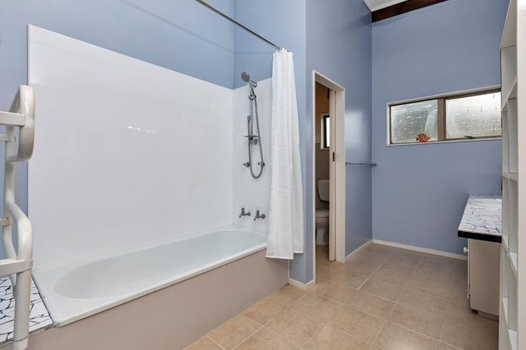 Photo of property in 29 Bream Bay Drive, Ruakaka, 0116