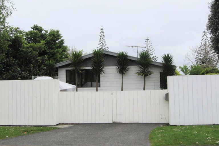 Photo of property in 55 The Circle, Manly, Whangaparaoa, 0930