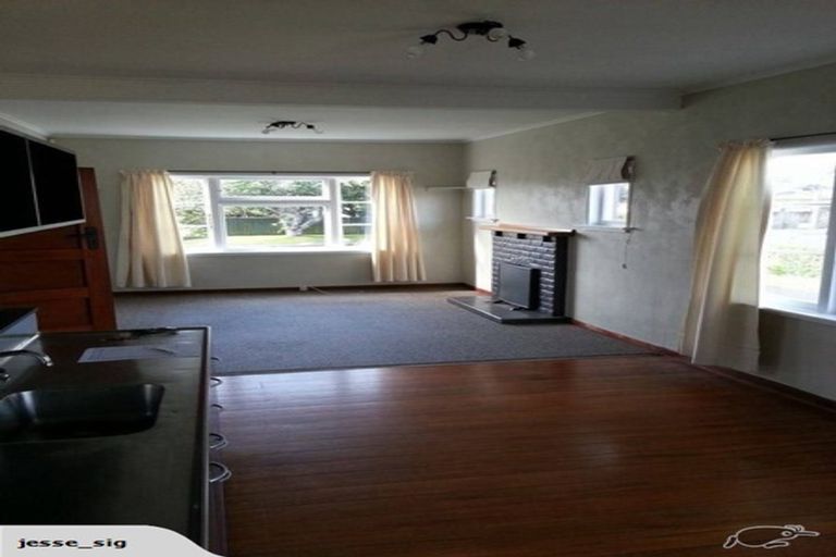 Photo of property in 63 Brois Street, Frankleigh Park, New Plymouth, 4310