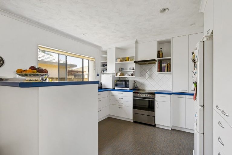 Photo of property in 2/7 Wilton Row, Taradale, Napier, 4112