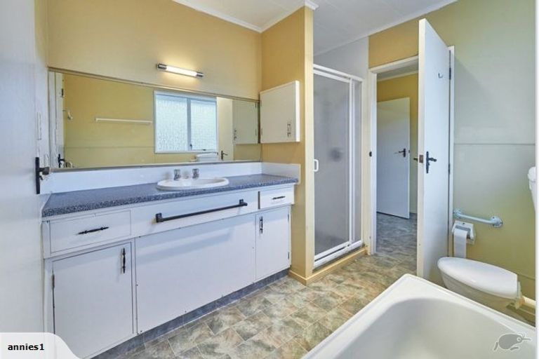 Photo of property in 349 College Street, West End, Palmerston North, 4410