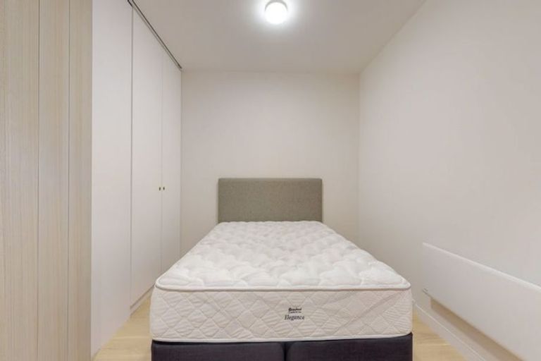 Photo of property in Sunset West, 405/251 Victoria Street, Wellington, 6011