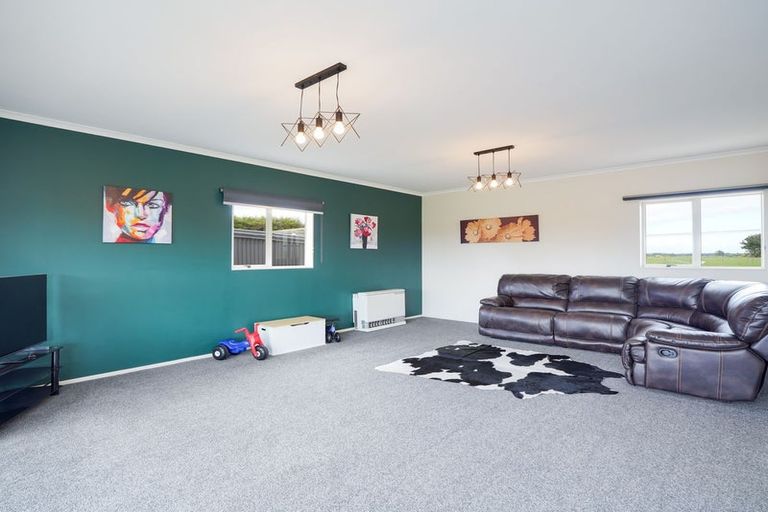 Photo of property in 381 Bay Road, West Plains, Invercargill, 9879