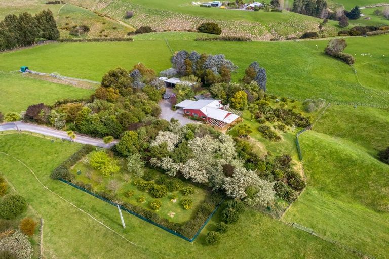Photo of property in 312e Ahiaruhe Road, Ahiaruhe, Carterton, 5792