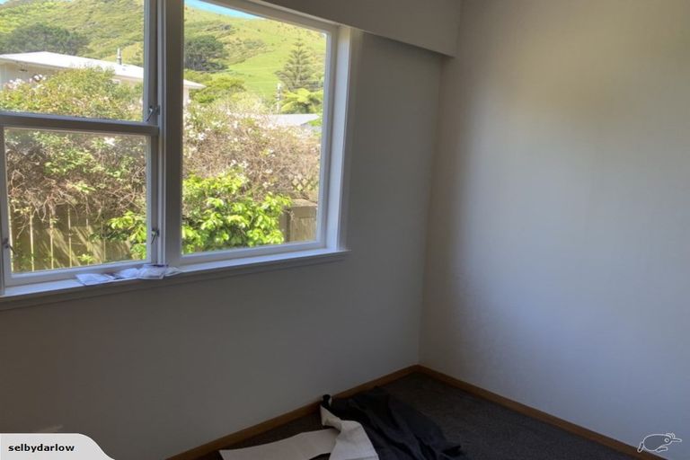 Photo of property in 10 Toenga Road, Pukerua Bay, 5026