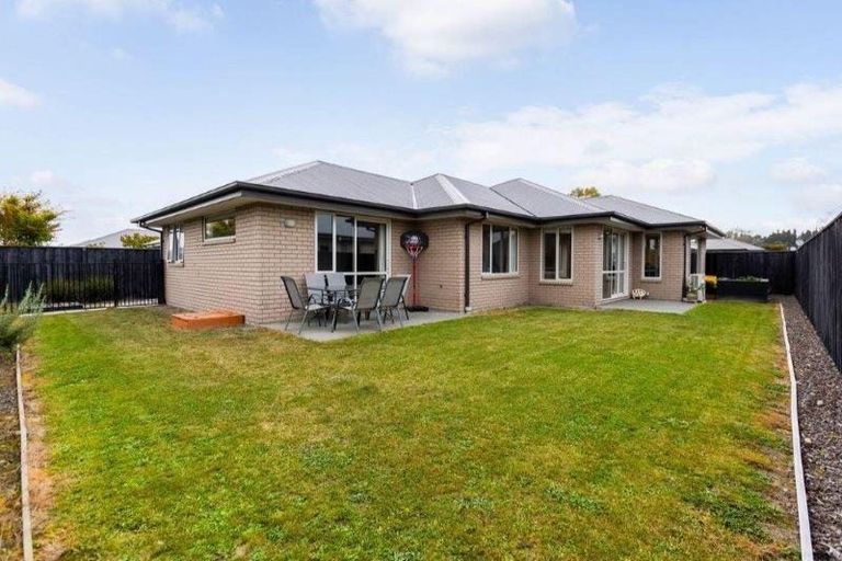 Photo of property in 16 Puaka Street, Pegasus, 7612