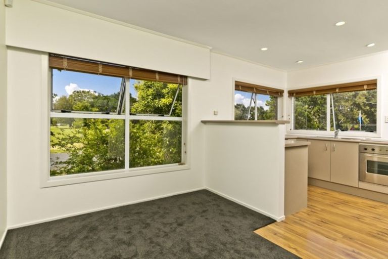 Photo of property in 1/24 Seabreeze Road, Narrow Neck, Auckland, 0624