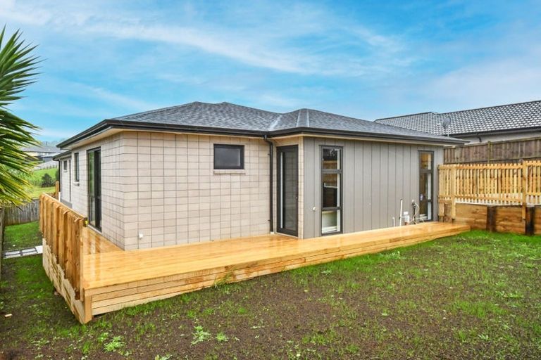 Photo of property in 42 Mark Ball Drive, Pokeno, 2402