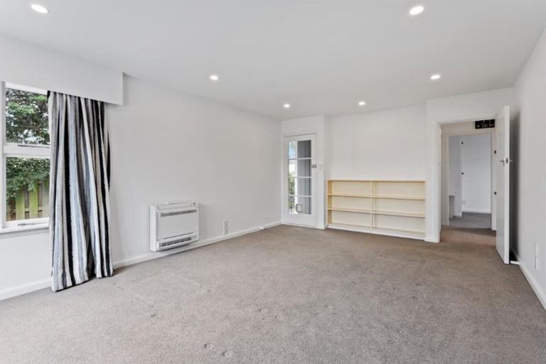 Photo of property in 2/25 Plynlimon Road, Fendalton, Christchurch, 8052