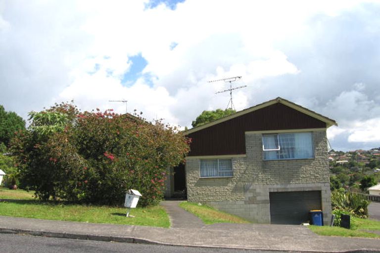 Photo of property in 2/6 Finchley Road, Torbay, Auckland, 0632