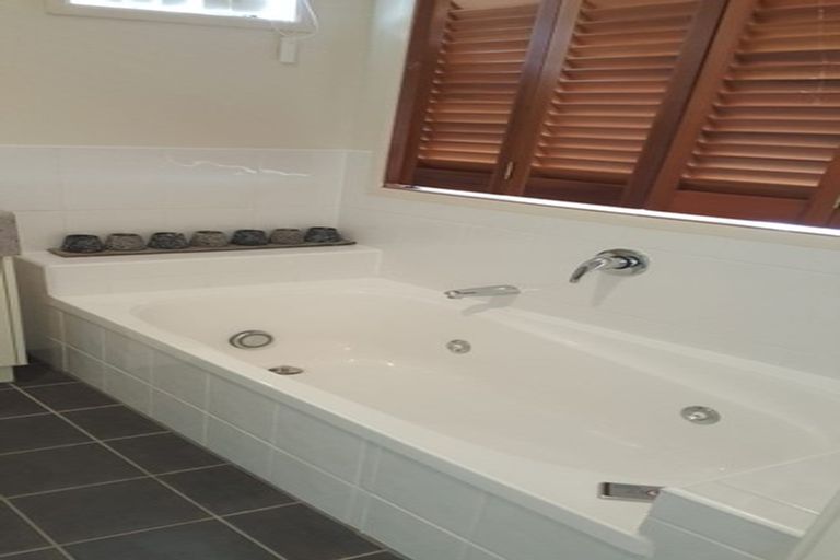 Photo of property in 83 Nautilus Drive, Gulf Harbour, Whangaparaoa, 0930