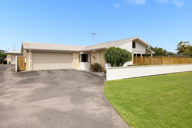 Photo of property in 56a Pemberton Crescent, Greerton, Tauranga, 3112