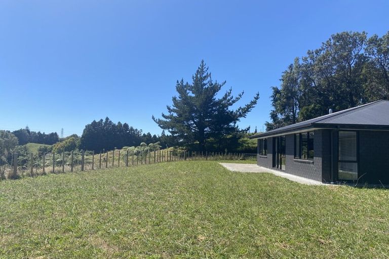 Photo of property in 68 Saxton Road, Upper Vogeltown, New Plymouth, 4371