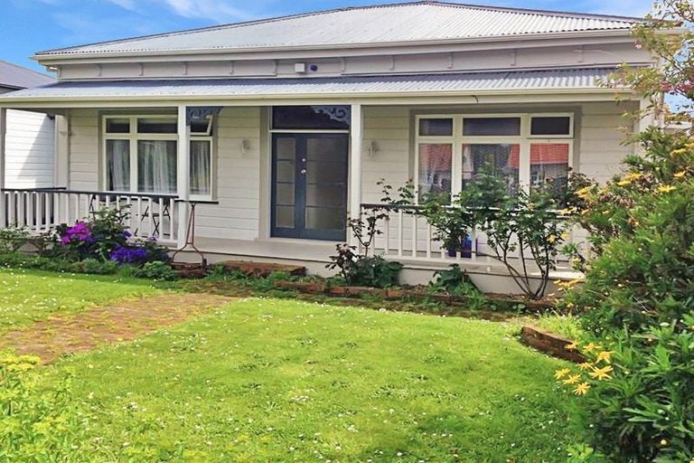 Photo of property in 217 College Street, West End, Palmerston North, 4412