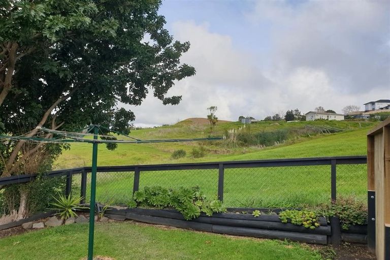 Photo of property in 3/23 Nelson Street, Helensville, 0800