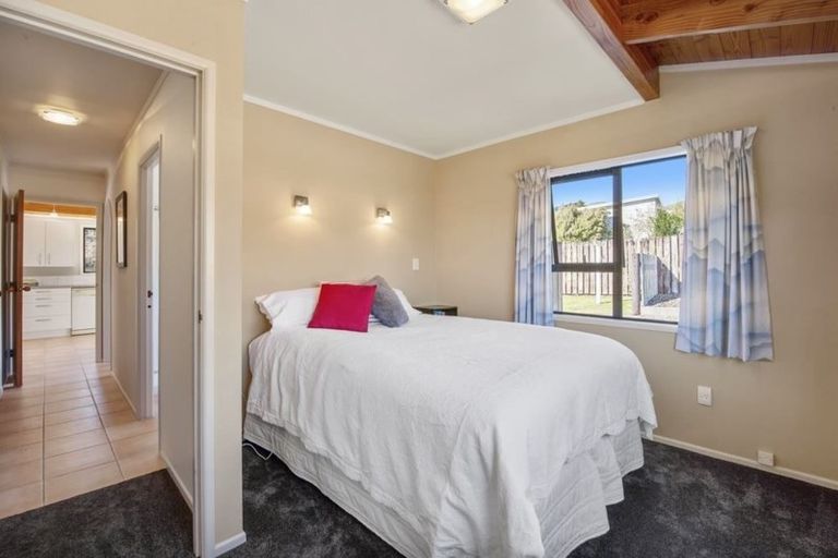 Photo of property in 10 Angela Place, Kinloch, Taupo, 3377