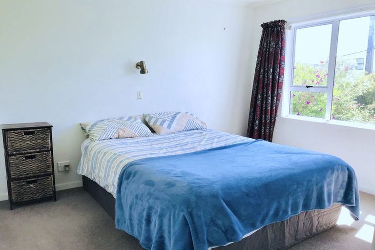 Photo of property in 3 Omori Place, Castlecliff, Whanganui, 4501
