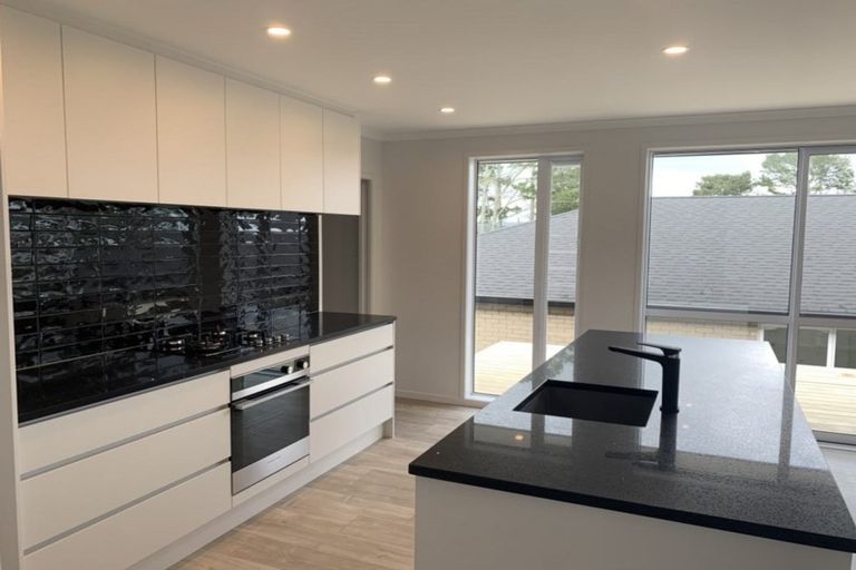 Photo of property in 6 Magnum Drive, Kumeu, 0810