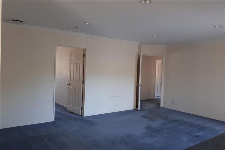 Photo of property in 25 Sample Road, Albany, Auckland, 0632
