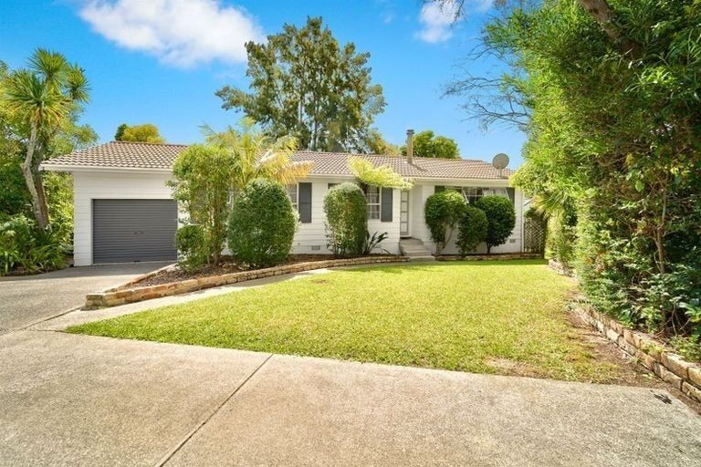 Photo of property in 50 Oaktree Avenue, Browns Bay, Auckland, 0630