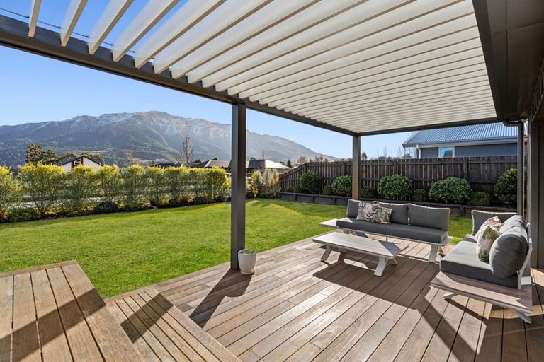 Photo of property in 16 Sentinel Drive, Lake Hawea, 9382