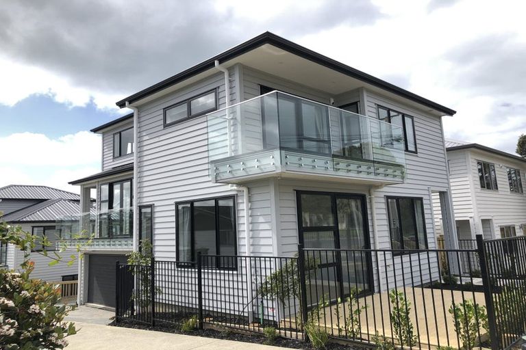 Photo of property in 11d Manuwai Road, Torbay, Auckland, 0630