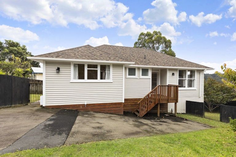 Photo of property in 12 Fenchurch Grove, Stokes Valley, Lower Hutt, 5019