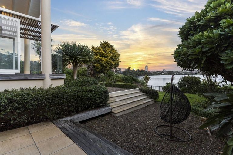 Photo of property in 7 Eric Price Avenue, Takapuna, Auckland, 0620