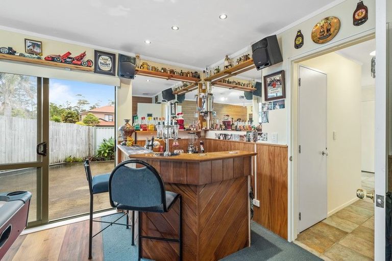 Photo of property in 50 Bronzewing Terrace, Unsworth Heights, Auckland, 0632