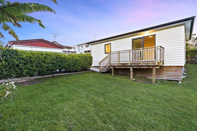 Photo of property in 56a Zita Maria Drive, Massey, Auckland, 0614