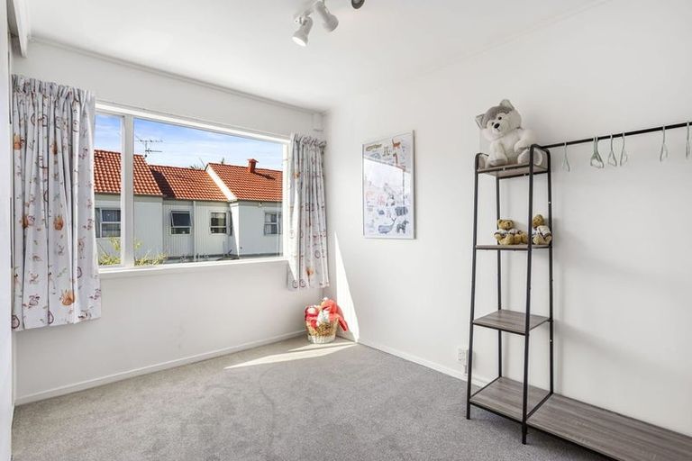 Photo of property in 5/25 Inverness Road, Browns Bay, Auckland, 0630