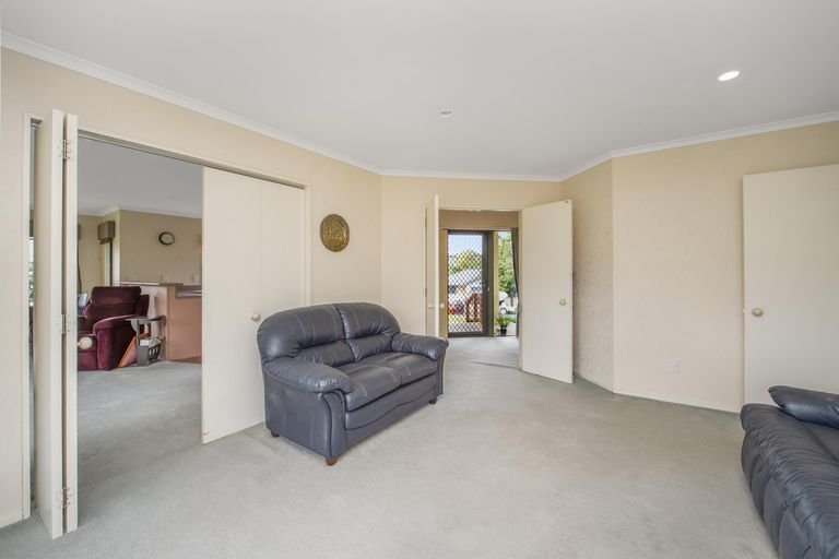 Photo of property in 15 Loveridge Place, Morrinsville, 3300
