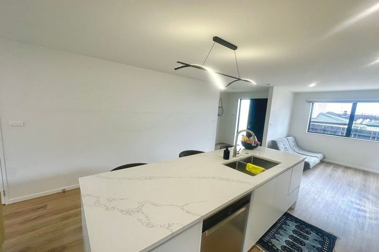 Photo of property in 46a Patons Road, Howick, Auckland, 2014