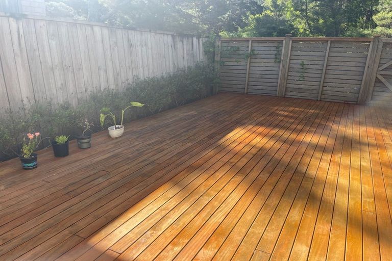 Photo of property in 58 Harrowglen Drive, Northcross, Auckland, 0630