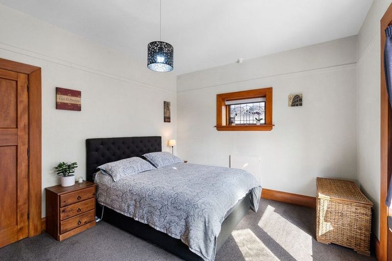 Photo of property in 102 Somerfield Street, Somerfield, Christchurch, 8024
