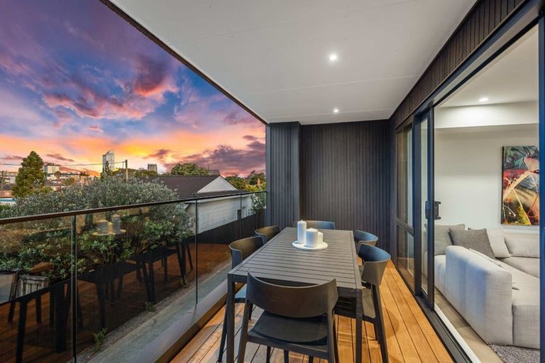 Photo of property in 13c Dominion Street, Takapuna, Auckland, 0622