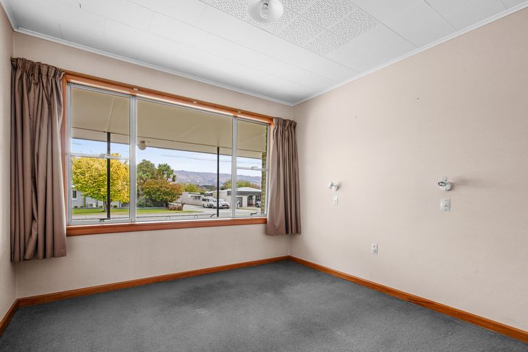 Photo of property in 9 Ashworth Street, Alexandra, 9320