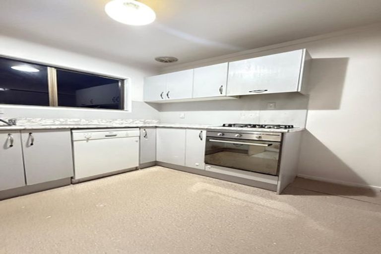 Photo of property in 1/15 Roseberry Avenue, Birkenhead, Auckland, 0626