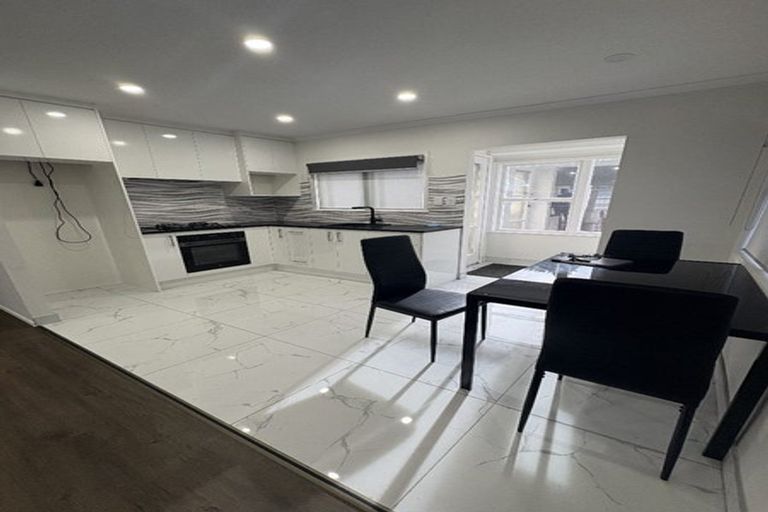 Photo of property in 1/113 Wallace Road, Papatoetoe, Auckland, 2025