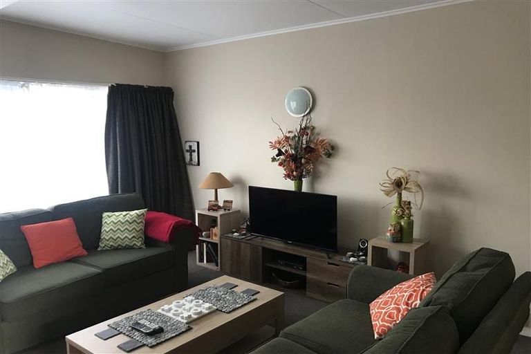 Photo of property in 87 Latham Street, Marewa, Napier, 4110