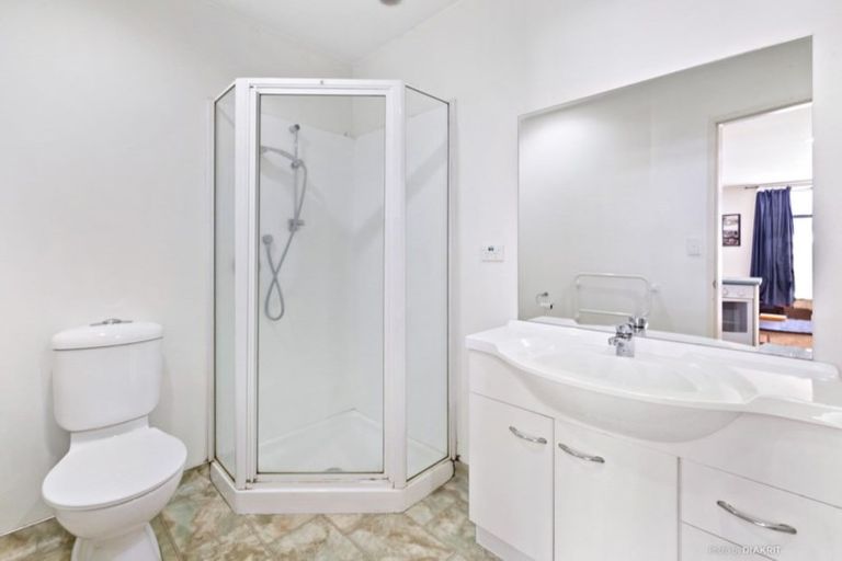 Photo of property in Atlas House, 15b/22 Ghuznee Street, Te Aro, Wellington, 6011