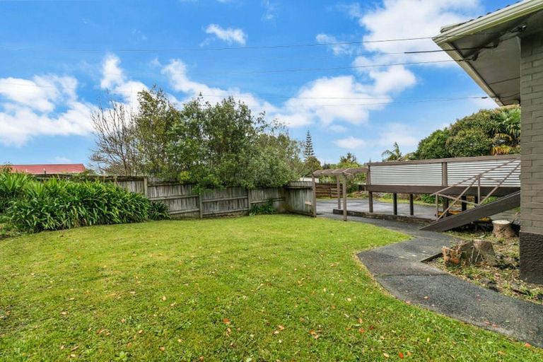 Photo of property in 51 Tirimoana Road, Te Atatu South, Auckland, 0602