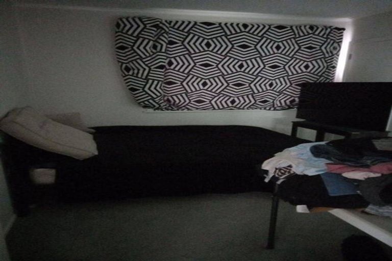 Photo of property in 31 Dawnhaven Drive, Te Atatu Peninsula, Auckland, 0610